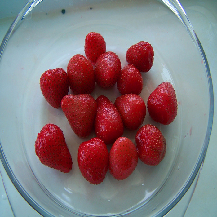 Canned Strawberry In Syrup